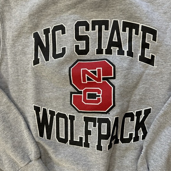 NC State Wolfpack Champion Authentic Crewneck Sweatshirt Sz Small College Game - Picture 3 of 7